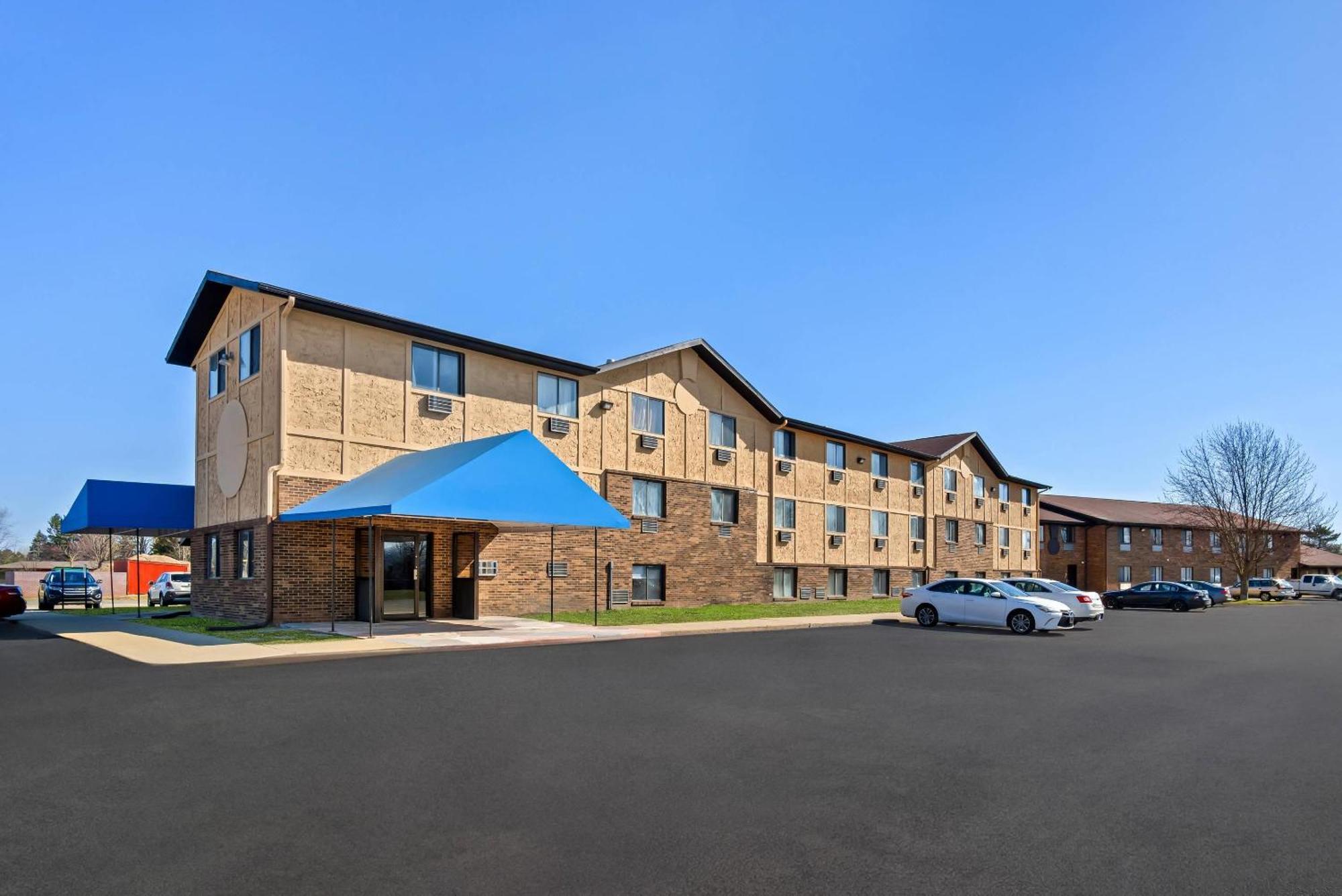 Econo Lodge Inn & Suites Auburn Exterior photo