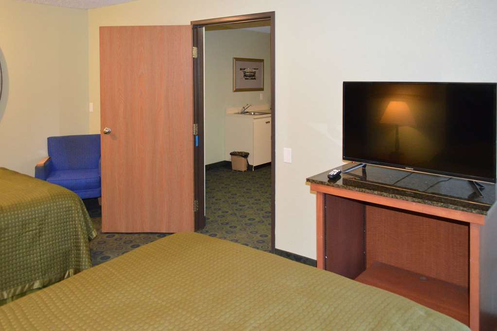 Econo Lodge Inn & Suites Auburn Room photo